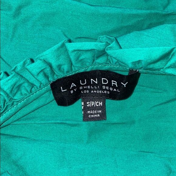 Laundry high neck and low back ruffle trim kelly green blouse | Sz S - Picture 5 of 7
